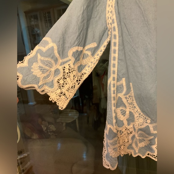 Chico’s blouse - Picture 2 of 4